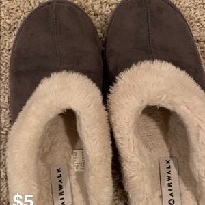 Women’s slipper shoes